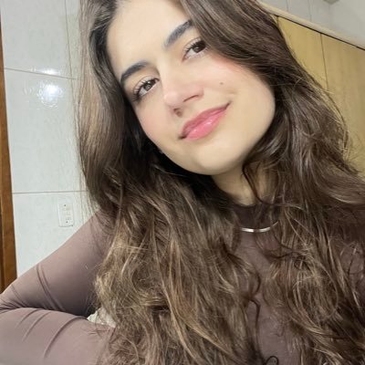 gabigustin's profile picture. 