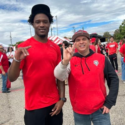 lobogabe's profile picture. DIEHARD Lobo fan. Lobo Basketball plays a HUGE part in my life. Also a Huge Cowboys fan. #Dallascowboys #IconicPIt #Golobos🐺 #GodisGreat🙏