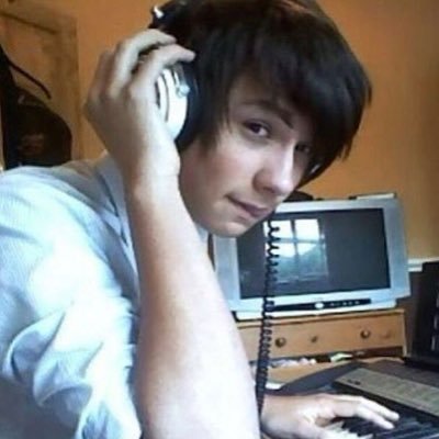 heIIolele's profile picture. ‘14