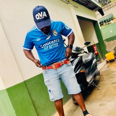 VYBZ_ONN's profile picture. DREAM CHASER 🇺🇸✌🏾 #TILAPIAboy🐟 @Realmadrid🤍 #WEoutSIDE 👽#BB3🕉️ @Cristiano🐐