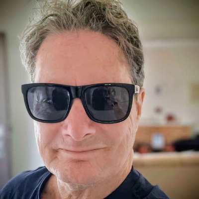 sjr3165's profile picture. People Over Money. @StKildaFC #LooseUnits #KatenCo sound music songs #Designer #Arranger #Lyricist #Songsmith