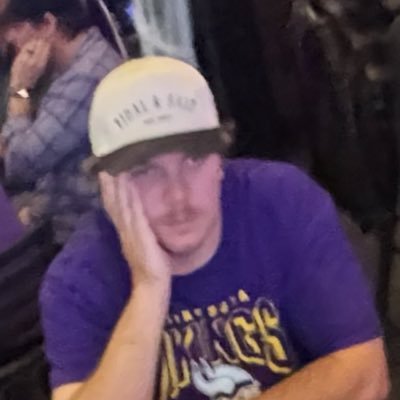 bennynobooze's profile picture. ganja white night stan account