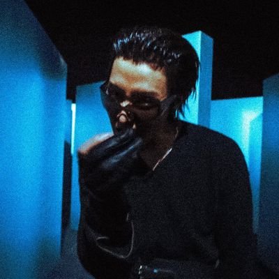 lovejooniebear's profile picture. he/they, gay/queer, disabled, etc • 26 • BTS focused fan acc with (rarely) other interests • 2018 ARMY ~ OT7 💜 | @blackrose_zac_ is blackrose acc