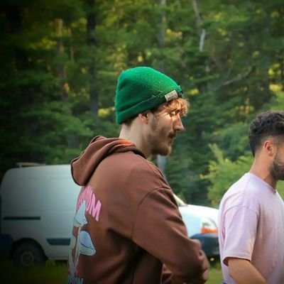 Valdek__'s profile picture. Insta @val.dek

Teufeur et fan d'MUFC même si c'est douloureux