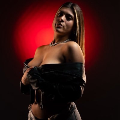 LaaChuly18's profile picture. Edad= 26🔥//Signo= Sagitario♐// Instagram= Laachuly📸