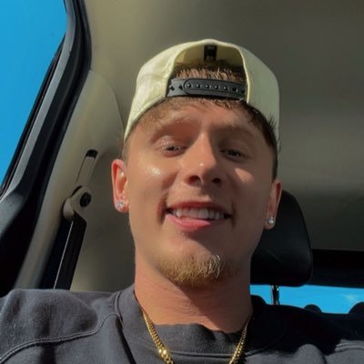 1oaktae's profile picture. ARTIST🎟 for more info: taylorbeaver38@gmail.com•twosix4L💔•