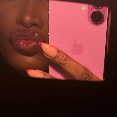 thatbroownskin's profile picture. Star Girl🌸