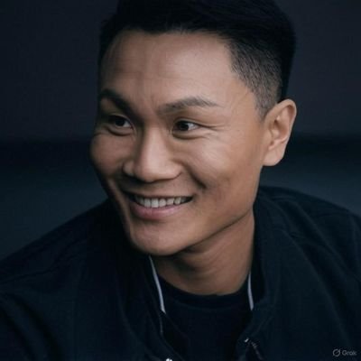 EugeneNg_V_Cp's profile picture. Creator of Vision Capital Fund. Investor, writer, and angel investor. Backing businesses that shape a brighter future. Thoughts on investing, entrepreneurship.