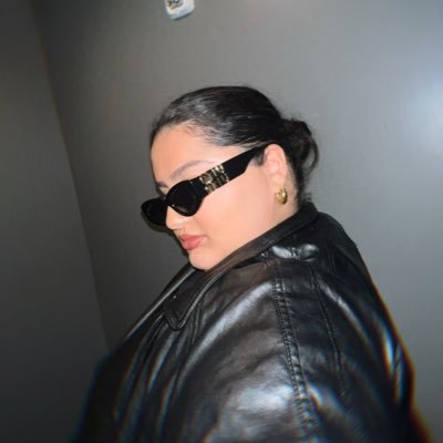 arshdhillonk's profile picture. she/her. uc alum. pop culture. dm for promo.