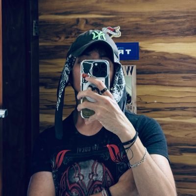 bleeendie's profile picture. diamonds on my dick