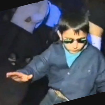 hollalooloo's profile picture. I rock, I roll, I bloom, I grow | Digital Librarian 💻🖱️