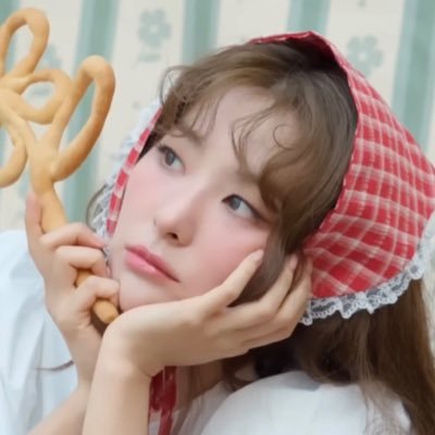 kseulgihive's profile picture. Pretty women are my weakness 🤷🏾‍♀️🥰 Better Dayz, Praying and Anywhere But Home are painfully underrated. Generative AI is a plague🖕🏾