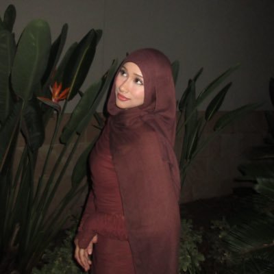 ssshaimaaaa's profile picture. author, philosopher & revolutionary free thinker