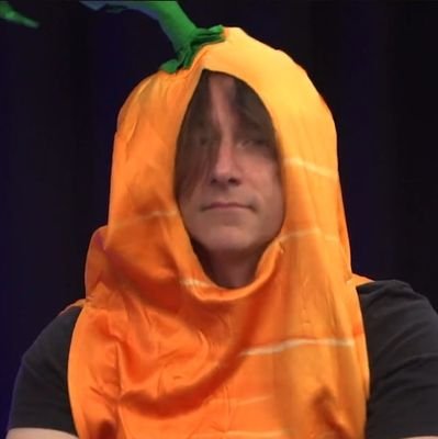 wiIdemount's profile picture. ''i want to bend reality to my will.'' | critical role nerd and enthusiast of all nerdy things | nerdy ass computer science student | autistic