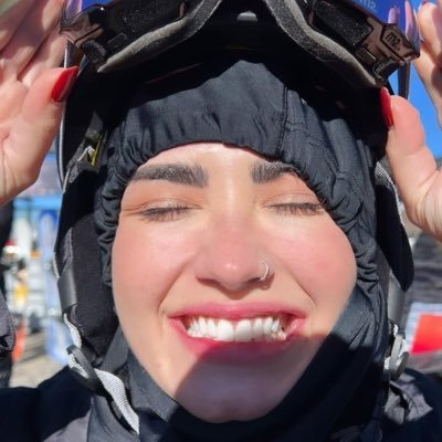 Skytodevonne's profile picture. fan account