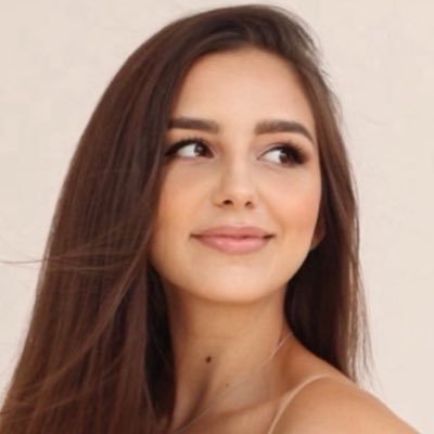 dreamfallait's profile picture. Top AI Creator & Brand partner | My AI course is out now!👇