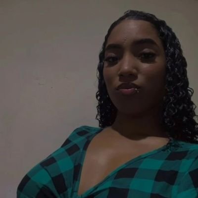 coeluiza_021's profile picture. 