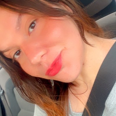 albaangelicas's profile picture. @betou1914 💙🩵 tranquila como um vulcão. Apaixonada pelo Palmeiras, sommelier de vinhos e 90% das vezes, inacessível, 10% o suficiente, inevitável mesmo, mala.