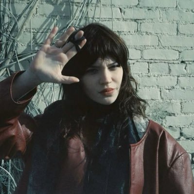 komfort_krowd's profile picture. i feel it so deeply in my bones 🎧ྀི ⋆𐙚₊˚⊹ ᡣ𐭩