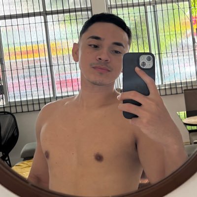 macxteux's profile picture. https://t.co/CN4c5QR77A