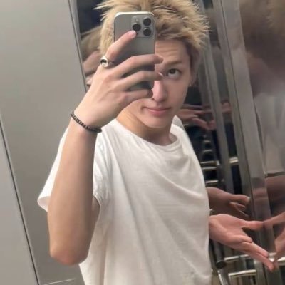 esnupimartin's profile picture. james + martin defender