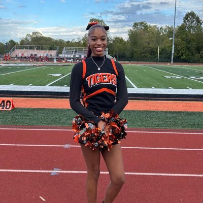 samiyapalmore's profile picture. Belleville Tigers Cheerleader🧡🖤📣 | Team Captain | Backspot
