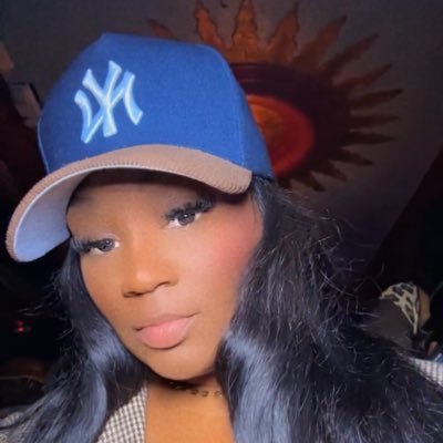 Respectmypearls's profile picture. ❤️... Even after Love life Goes on.