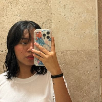 _zelarit's profile picture. que me funen, me vale vergotota si me funan ||@miely_xi 💖||