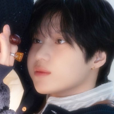 yellowjan_'s profile picture. 5HINee is five ⋆:°* ☆.｡.:*.｡.:*☆ ꔛ 테민 🐥 리쿠 🐈‍⬛ - sw 、wishzen🌷🐿️