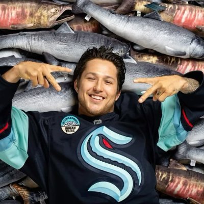 devilishdaccord's profile picture. big fan of pearl jam and hockey #seakraken #njdevils #flyeaglesfly @brandonmeeptour