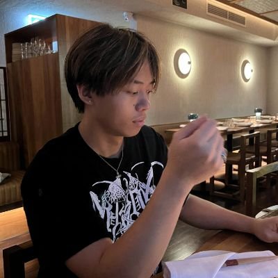 S2mT2's profile picture. 