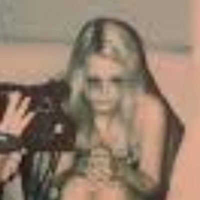 r3collections's profile picture. 