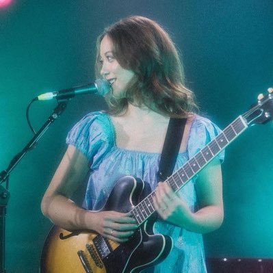 Laufeyfan345's profile picture. #1 laufey fan account