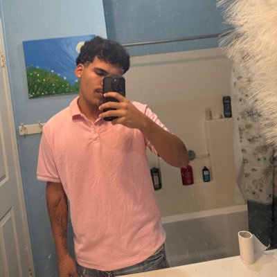 ilywet's profile picture. 