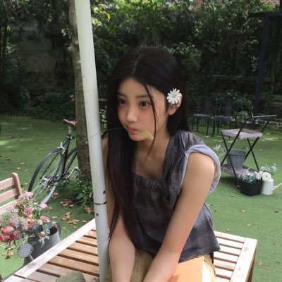 dearmycrew_'s profile picture. 수능 논술 편입 독서 일상 여자 다 해요