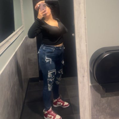 alywiththeyatty's profile picture. 