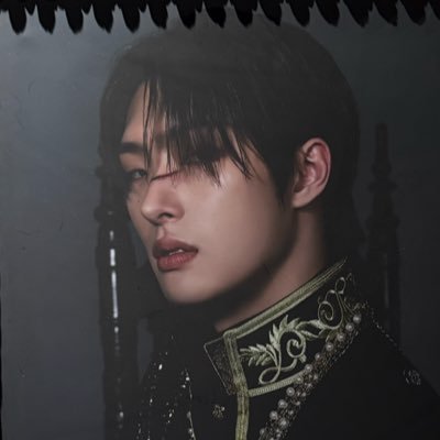 33A093EhaA74223's profile picture. 