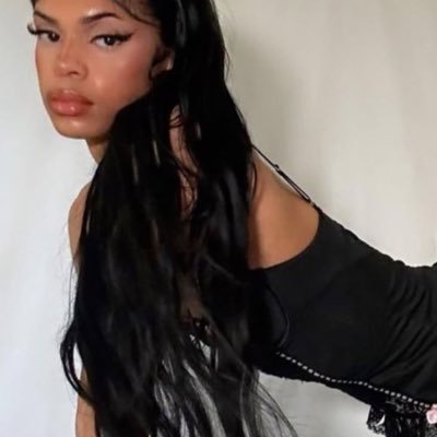 thickhennessy's profile picture. https://t.co/f85NPpgkwN