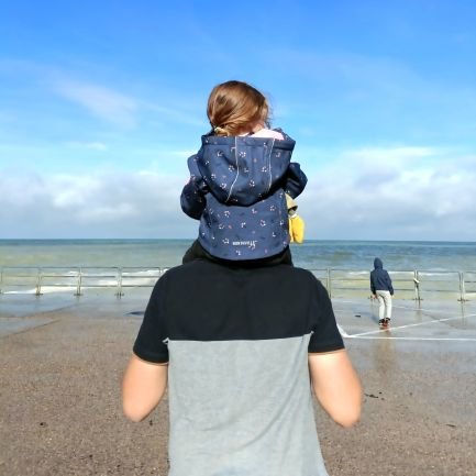 Papoum_'s profile picture. 👨‍👩‍👧🦁 #Socio115