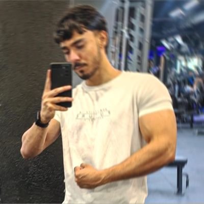 akayfit's profile picture. You’re fat because you’re following the wrong advice. My busy professional clients are losing fat while eating like kings with my Shred-Aura System.