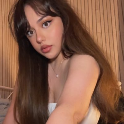 yasreaa's profile picture. 