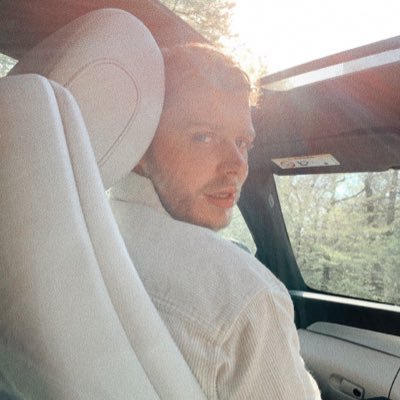 ronnieeaves's profile picture. 🌴🌴🌴