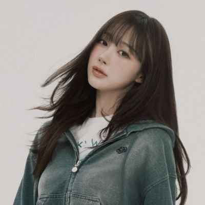 aerxgiselle's profile picture. •| ⊱𝙿𝚊𝚛𝚘𝚍𝚢⊰ |• 𝑰𝒏 𝒂 𝒘𝒐𝒓𝒍𝒅 𝒐𝒇 𝒏𝒐𝒊𝒔𝒆, 𝒔𝒉𝒆 𝒊𝒔 𝒕𝒉𝒆 𝒍𝒚𝒓𝒊𝒄 𝒚𝒐𝒖 𝒓𝒆𝒎𝒆𝒎𝒃𝒆𝒓. ─ 𓆩𝑮𝒊𝒔𝒆𝒍𝒍𝒆, 𝟐𝟎𝟎𝟎𓆪
⠀ 
⠀