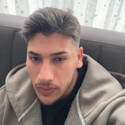 1iboakbll's profile picture. Güldürüyor beni ciddiyetin!