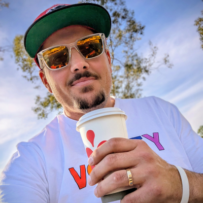 thisisdoogie's profile picture. @pridepuckpod 🏳️‍🌈🏳️‍⚧️