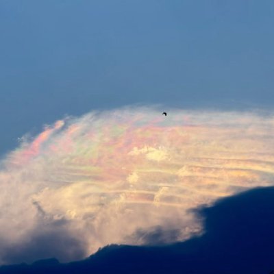 ygvrtysa's profile picture. 雲の色が変わるたびにです⛈⛈
心も軽くなります。☁☁
空を見上げるひとときを大切にします
人生の小さな奇跡を見逃したくありません🌈