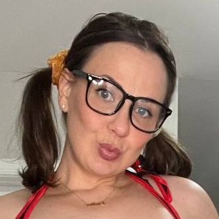 Schoolboyx_5's profile picture. ꕥ ✧ My silence hums like danger ✧ ꕥ
𓈒 You’ll crave what I never offer 𓈒
⇊ Private Room ⇊