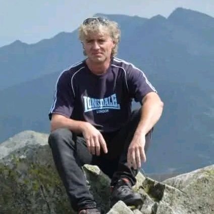 budixrt23's profile picture. West Ham United
📍 East London, England
Fan page of West Ham United | Forever Blowing Bubble