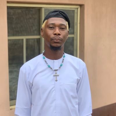 MiztaMykel's profile picture. Proudly Fuoyeite 📚 || Graphic designer 🎨 || Visual storyteller 🎯 || Chelsea FC ⛳️🥏 || Wizkid 🦅