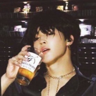 yoonflwwr's profile picture. #JIMIN: 𝙬𝙤𝙪𝙡𝙙 𝙮𝙤𝙪 𝙥𝙡𝙚𝙖𝙨𝙚 𝙥𝙖𝙪𝙨𝙚 𝙩𝙝𝙚 𝙩𝙞𝙢𝙚 𝙖𝙨 𝙞𝙨... ✩︎ ʷᵉᵉᵇ * ᵏᵖᵒᵖᵖⁱᵉ || she/her